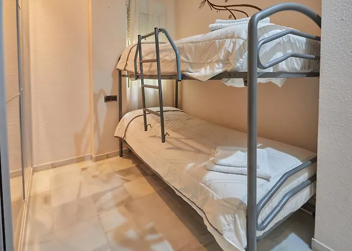 TWO BEDROOMS Leonor Dávalos