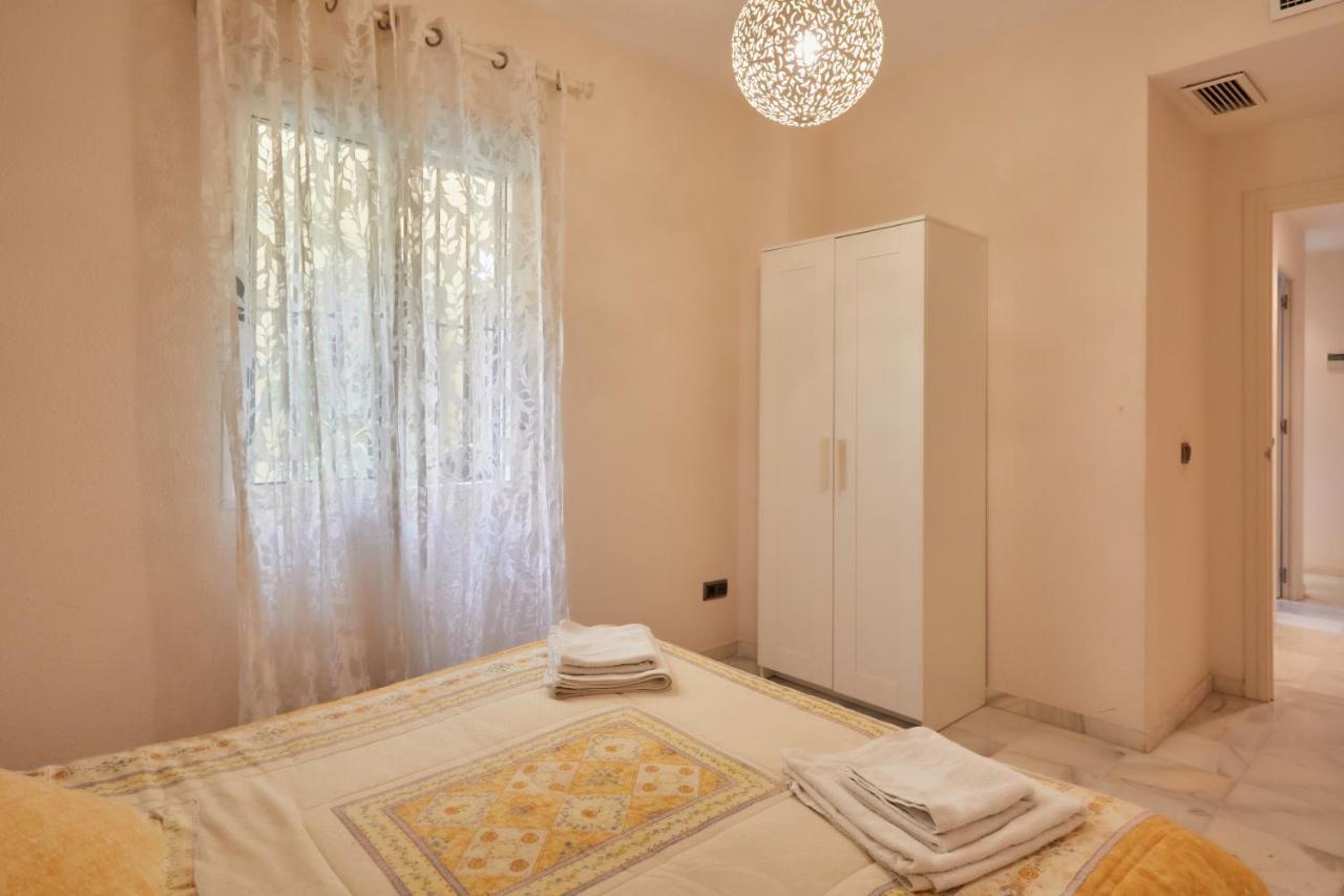 Two Bedrooms Leonor Dávalos *